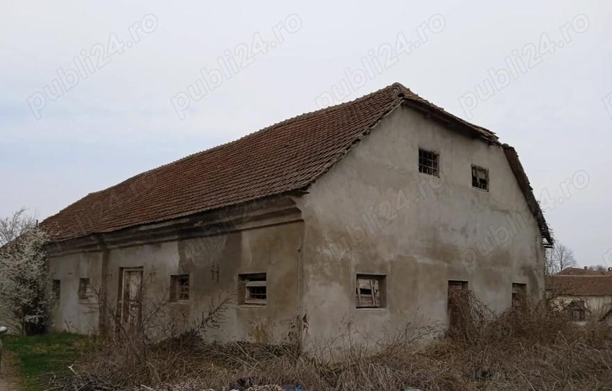 Spațiu comercial, de 400 mp, în Fizeș
