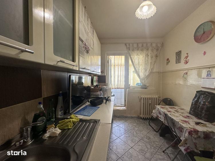 Apartament cu 2 camere semidecomandat în Cantacuzino
