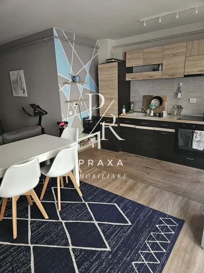 Apartament cu 2 camere semidecomandat, mobilat în Florești
