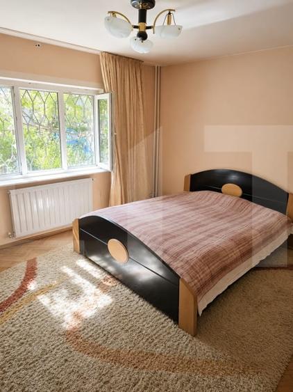 Apartament cu 3 camere decomandat, mobilat în Girocului