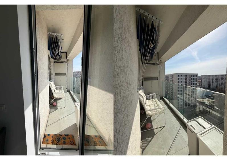 Apartament cu 3 camere decomandat în Lujerului