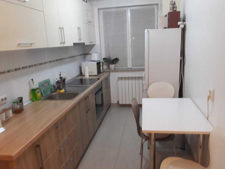 Apartament cu 2 camere decomandat în Exterior Vest
