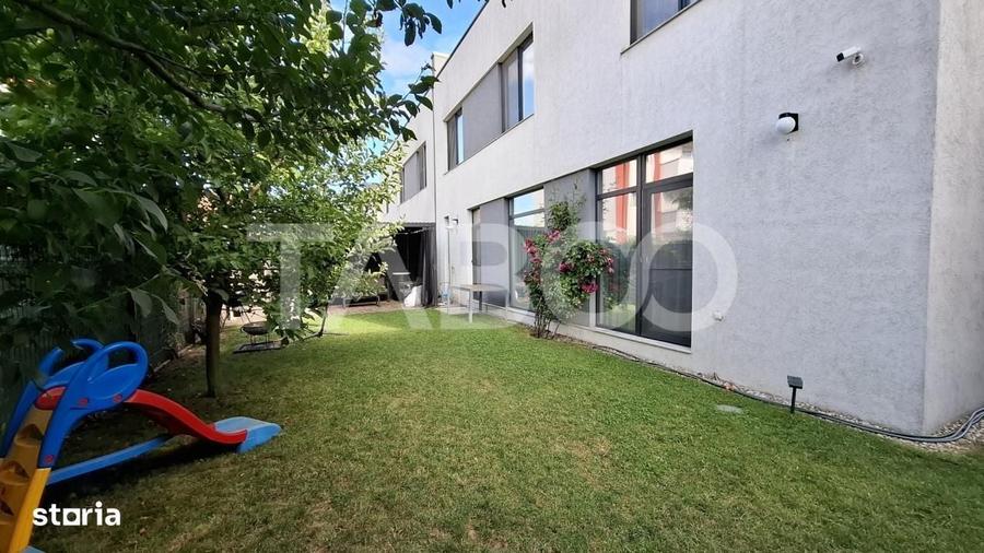 Casă cu 4 camere decomandat cu Teren 375 Mp în Central