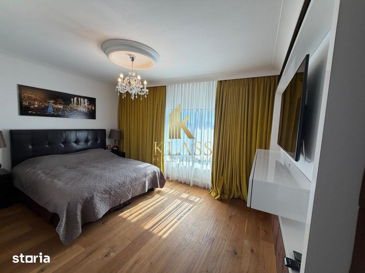 Apartament cu 4 camere decomandat în Tei
