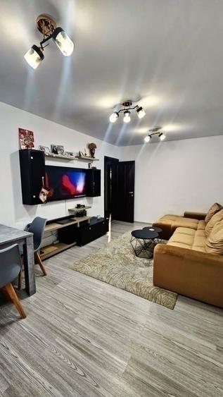Apartament cu 2 camere decomandat în Nicolina