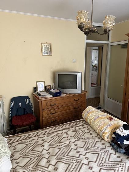 Apartament cu 2 camere decomandat, mobilat în C5