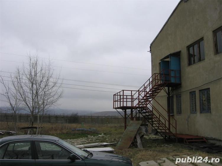 Spațiu comercial, de 150 mp, în Halânga