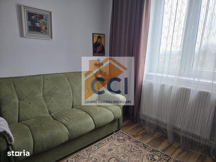 Apartament cu 3 camere decomandat în Răcăciuni