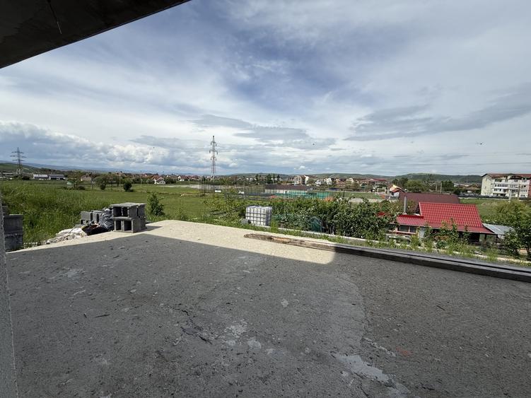 Casă individuală cu 5 camere cu Teren 500 Mp în Apahida