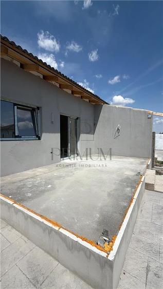 Duplex cu 3 camere cu Canalizare în Moșnița Nouă