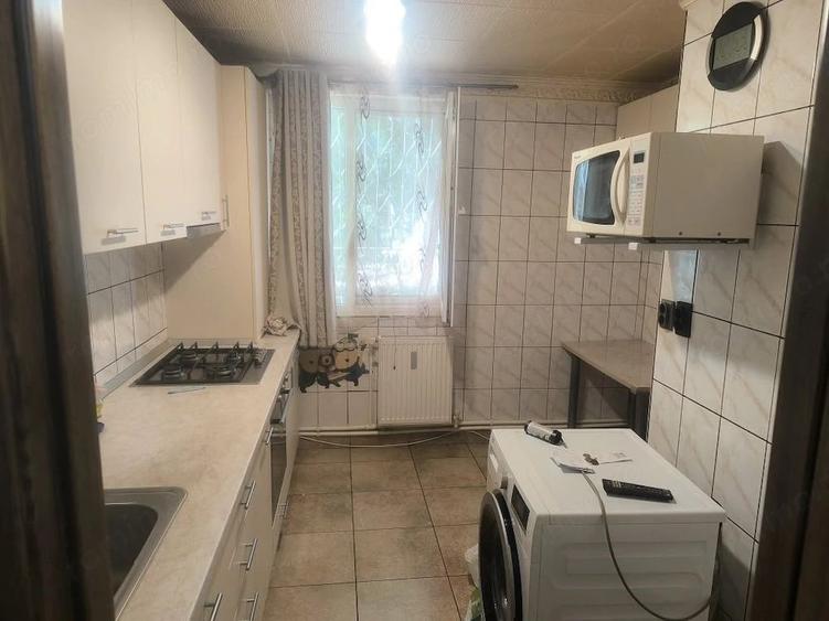 Apartament cu 3 camere decomandat în Ozana