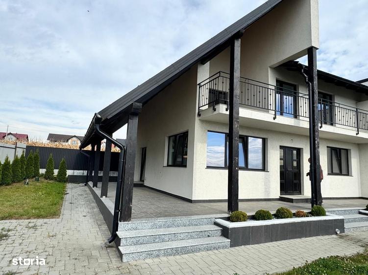 Casă cu 4 camere în Mitocu Dragomirnei