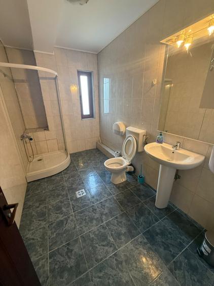 Casă individuală cu 4 camere cu Canalizare în Gruia