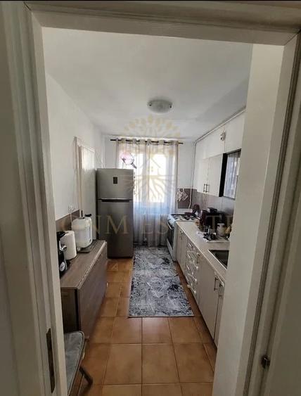 Apartament cu 3 camere decomandat în Ozana