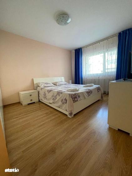 Apartament cu 2 camere decomandat în Tractorul