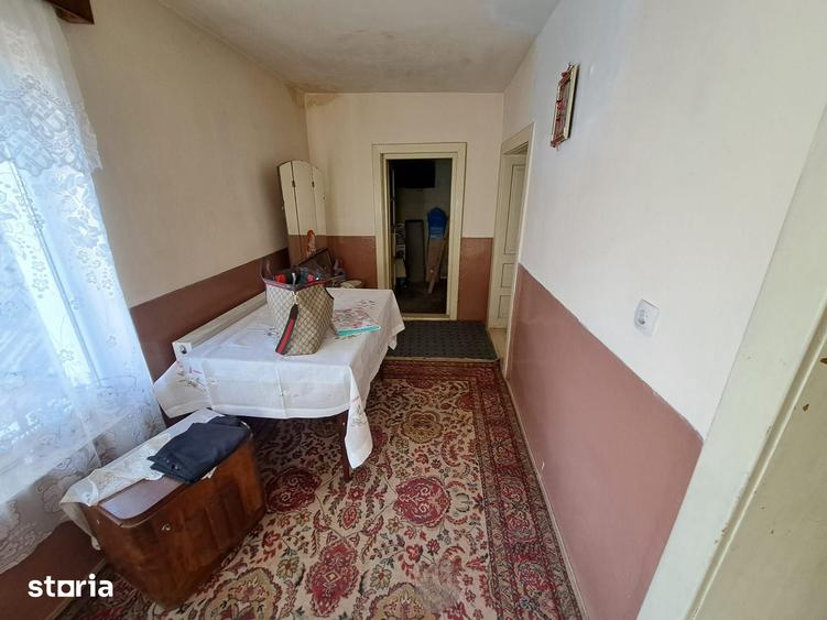 Casă cu 3 camere cu Teren 800 Mp în Slimnic