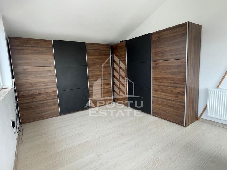Casă individuală cu 6 camere cu Canalizare în Cărpiniș
