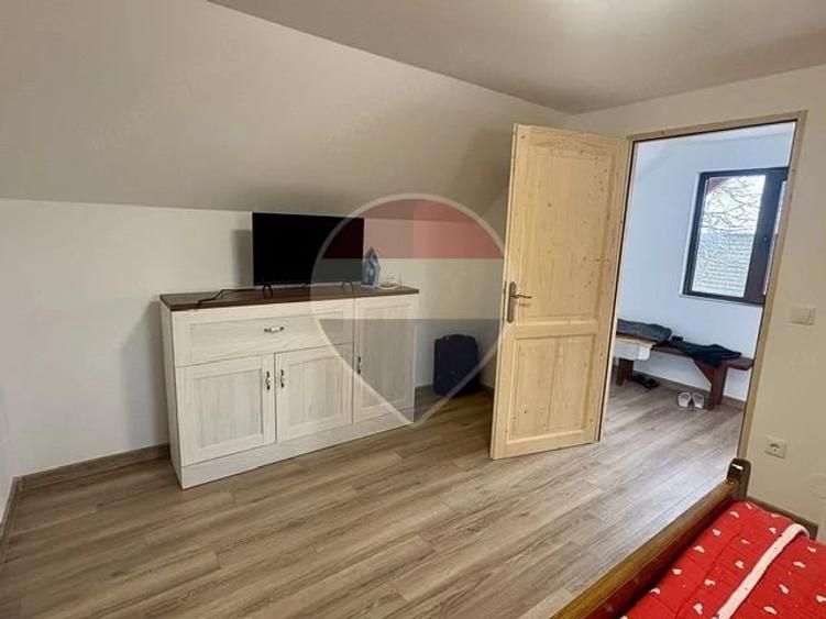 Casă cu 4 camere cu Teren 1123 Mp în Breb