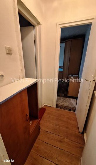 Apartament 2 camere, decomandat,bloc reabilitat, parter cu balcon