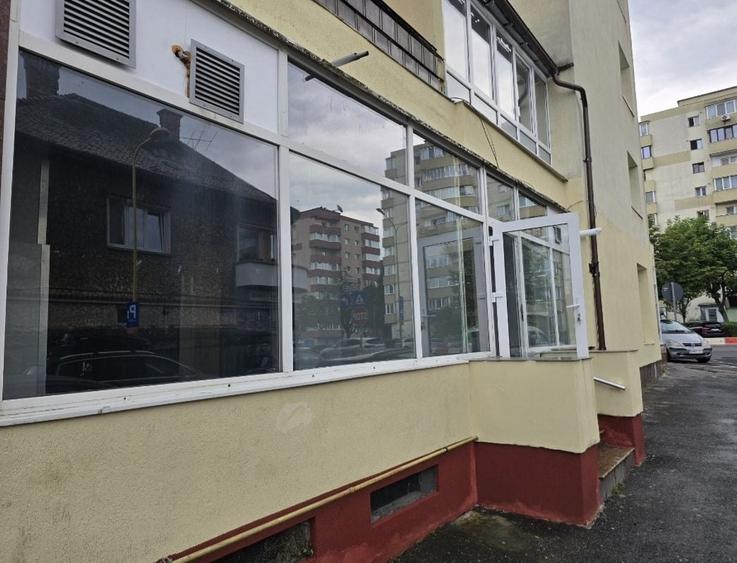 Spațiu comercial, de 107 mp, în Drumul Carului