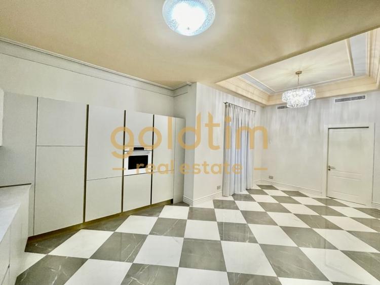 Casă individuală cu 5 camere cu Canalizare în Pipera