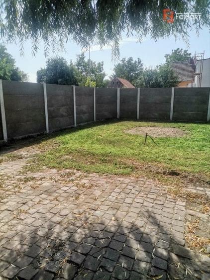 Duplex cu 3 camere cu Canalizare în Central