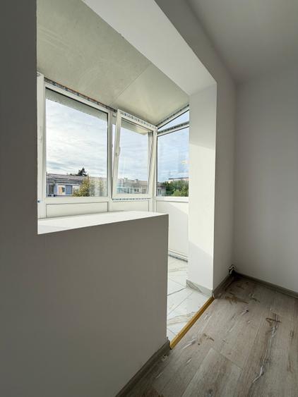 Apartament cu 3 camere decomandat în Șagului