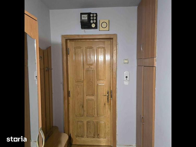 Apartament cu 3 camere în Progresul