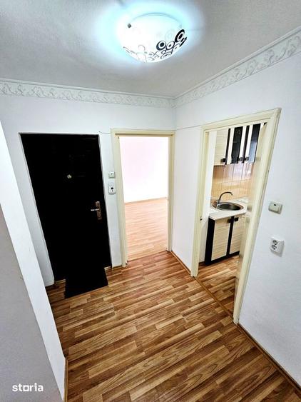 Apartament cu 2 camere în Micro 17