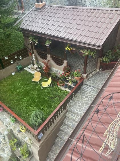 Casă cu 4 camere în Central