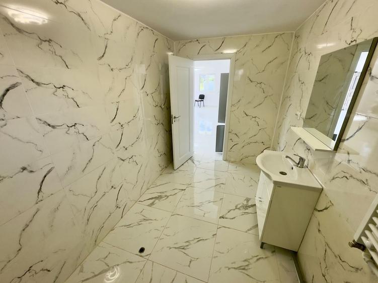 Casă individuală cu 4 camere cu Canalizare în Dobroești