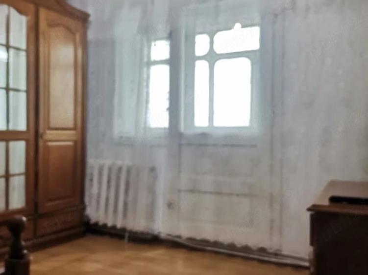 Apartament cu 3 camere decomandat în Fălticeni