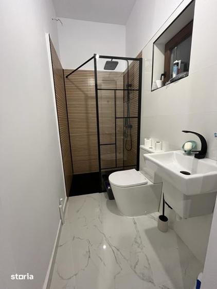 Casă cu 4 camere cu Teren 360 Mp în Centrul Civic