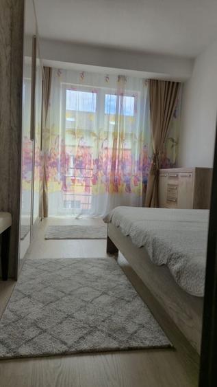 Apartament cu 3 camere decomandat în Casele Micești