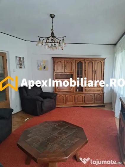 Apartament cu 3 camere decomandat în Obor