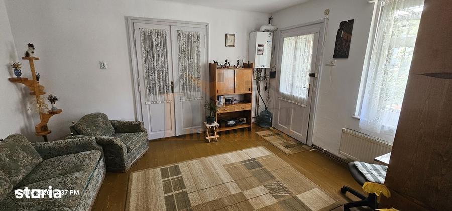 Casă cu 5 camere cu Teren 300 Mp în Schei
