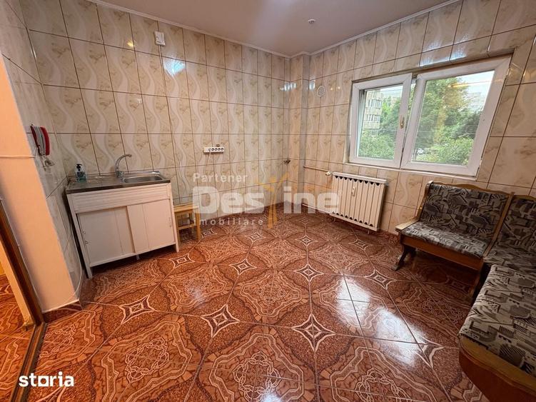 Apartament cu 2 camere decomandat în Rahova