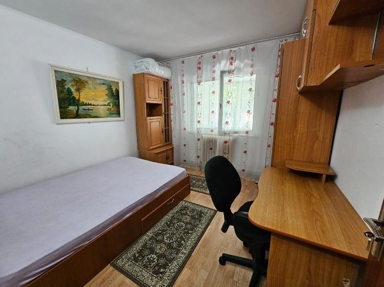 Apartament cu 2 camere semidecomandat, mobilat în Mircea cel Bătrân
