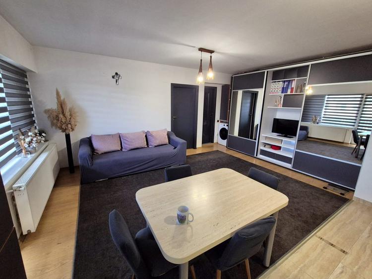 Apartament cu 2 camere semidecomandat, mobilat în Florești — fotografia 2