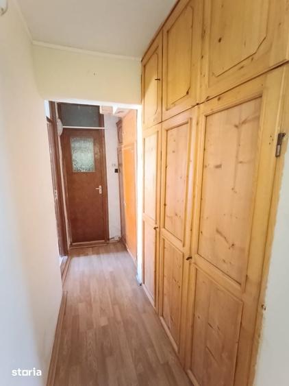 Apartament cu 4 camere decomandat în Micălaca