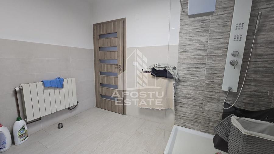 Casă individuală cu 4 camere cu Canalizare în Sânmihaiu Român