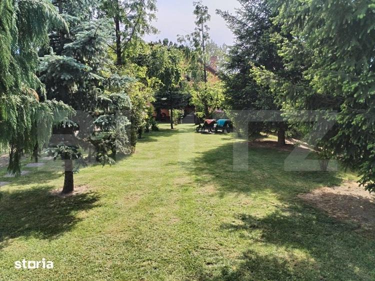 Casă cu 5 camere cu Teren 1241 Mp în Păulești