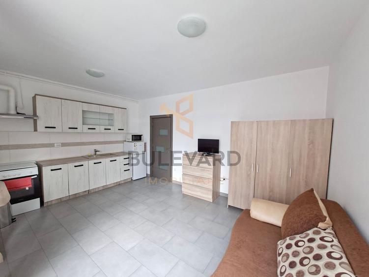 Apartament cu 2 camere semidecomandat, mobilat în Gheorgheni