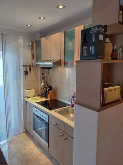 Apartament cu 2 camere decomandat în Calea Dumbrăvii