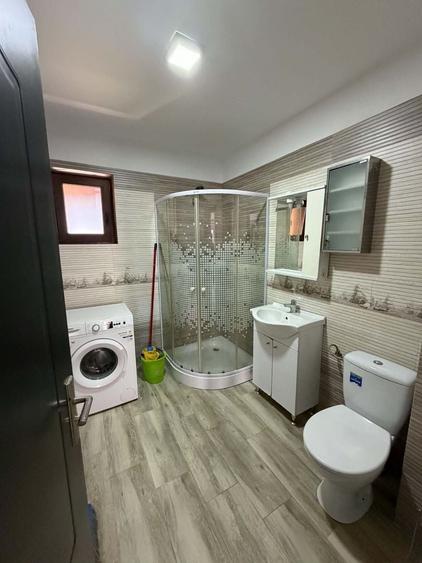 Casă individuală cu 4 camere cu Canalizare în Micești