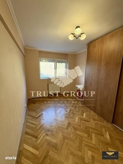 Apartament cu 3 camere decomandat în Domenii