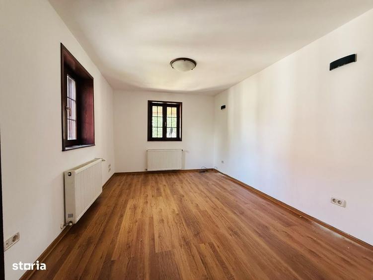 Casă cu 4 camere în Sânmihaiu Român