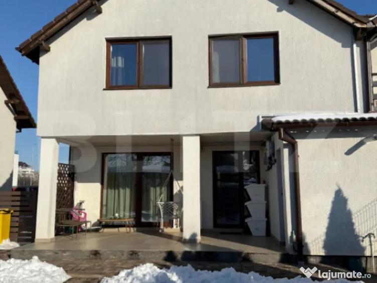 Casă cu 4 camere cu Teren 250 Mp în Unirii