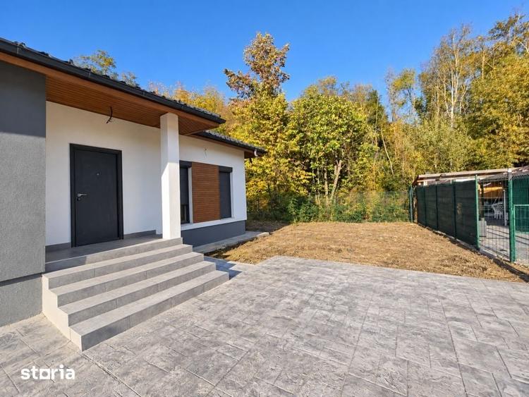 Casă cu 3 camere cu Teren 395 Mp în Moșoaia