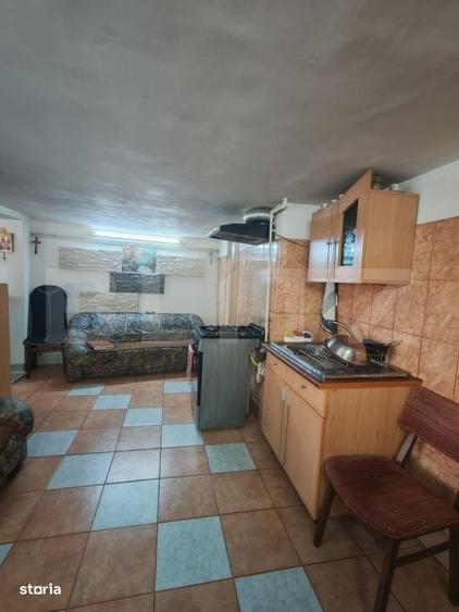 Casă cu 3 camere cu Teren 1079 Mp în Central